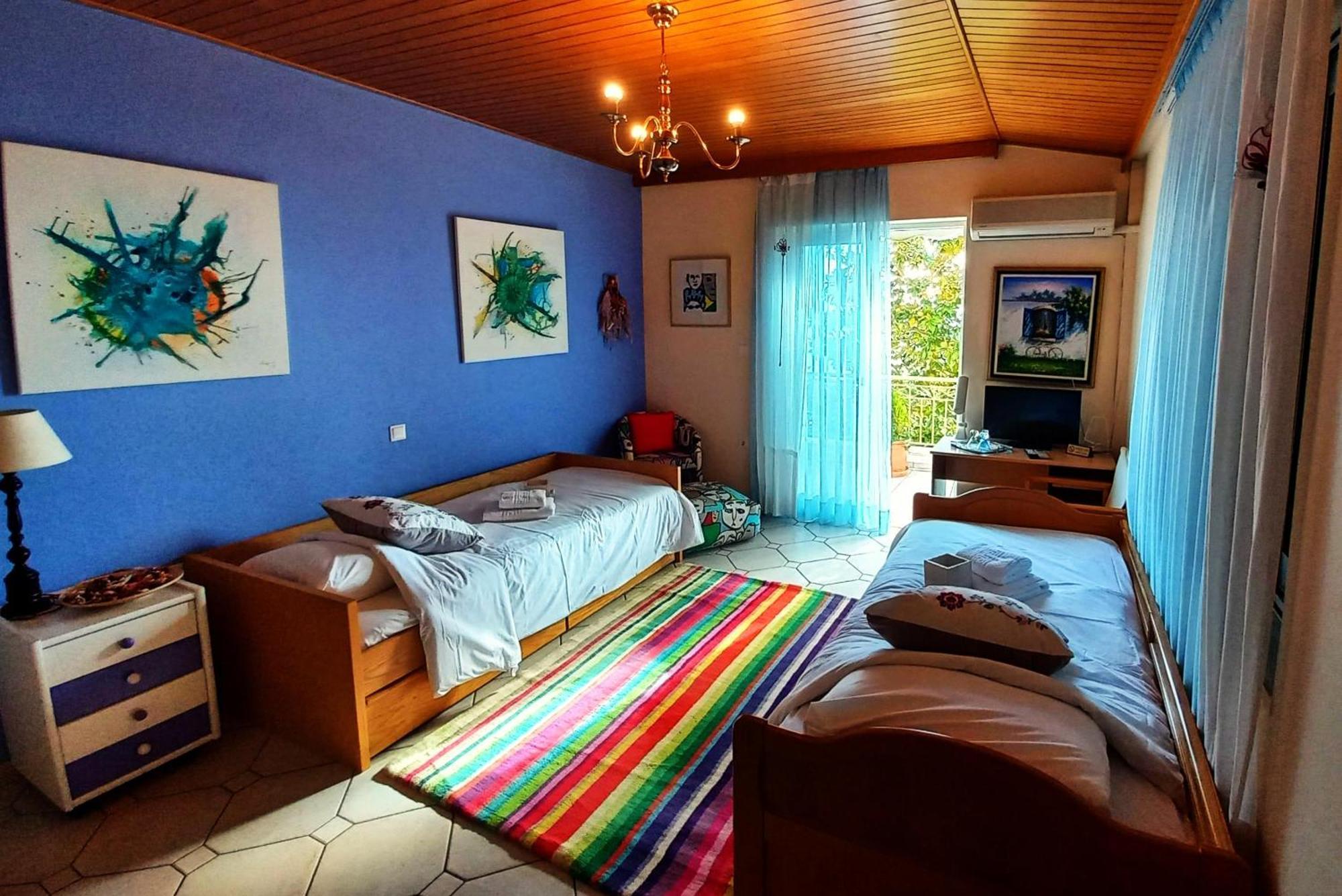 Villa "Eva" - Entire Beachfront Holiday Home - 4S Agia Marina  ภายนอก รูปภาพ