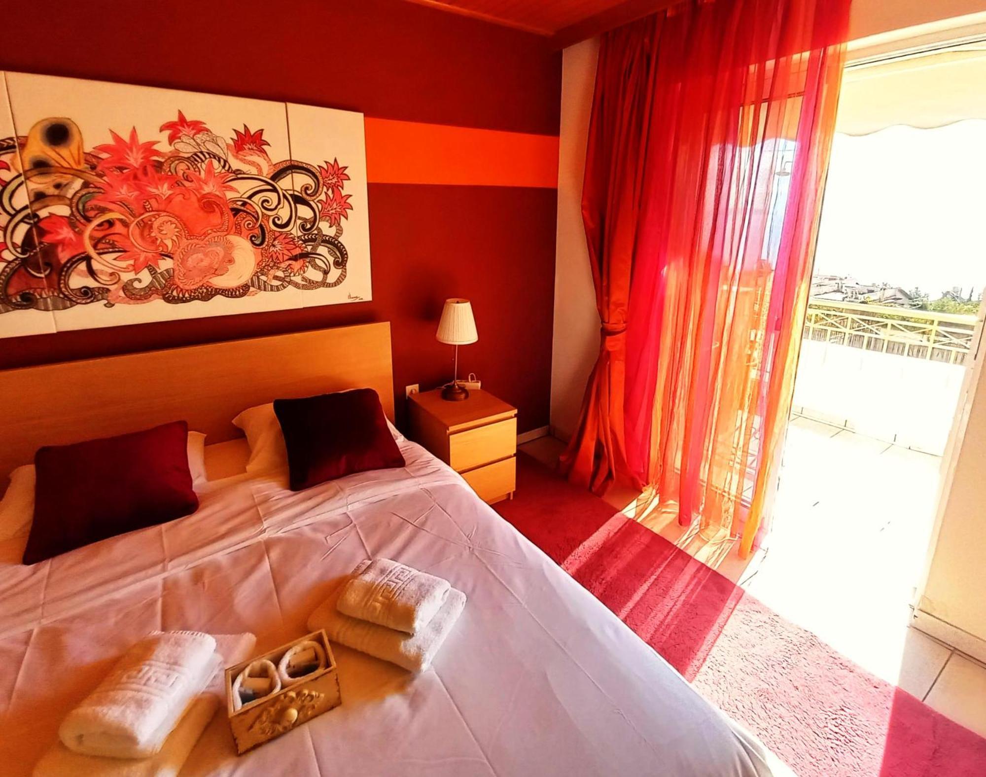 Villa "Eva" - Entire Beachfront Holiday Home - 4S Agia Marina  ภายนอก รูปภาพ